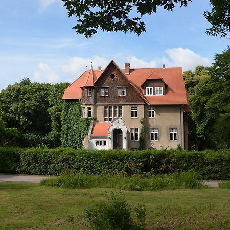 Palac Mysliwski Orle Solutions Miroslawiec Exterior photo
